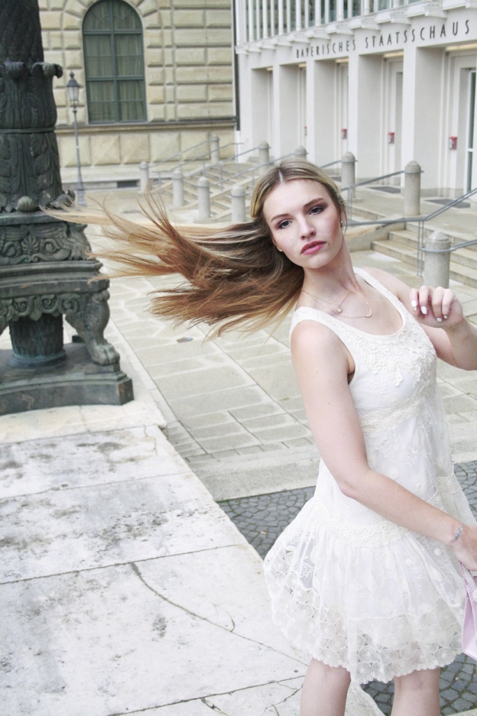 Franziska Elea Fashion Blogger Dress Kleid München Sommer 2015