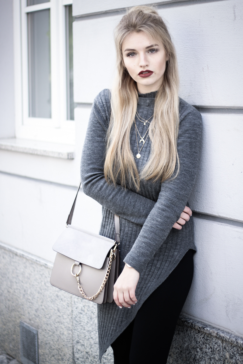 Franziska Elea Blogger Mode Lifestyle Beauty Fashionblog Outfit ootd Strickkleid Frühling Sommer Modeblog München Half Bun Frisur