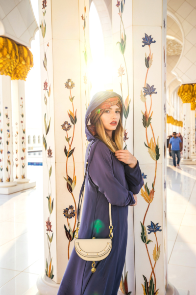 Franziska Elea Fashionblog Abu Dhabi Grand Mosque große Moschee Chloe Nile Turban Abaya